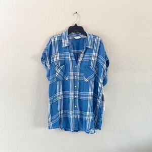 Caffe Marrahah Blue‎ Plaid Button Up Top